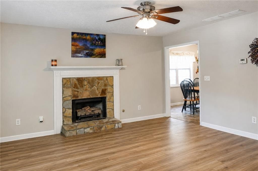 3 bedroom, 2 bathroom, 2,246 sq ft single family residence for sale at 523 S River Drive, Jackson, GA 30233 — photo 6