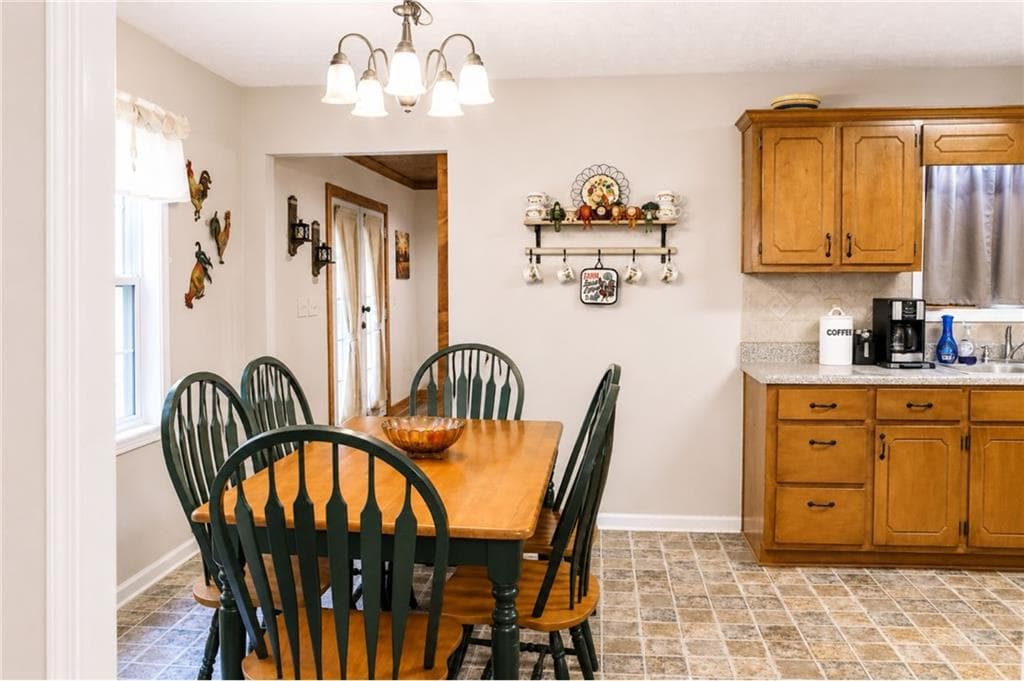 3 bedroom, 2 bathroom, 2,246 sq ft single family residence for sale at 523 S River Drive, Jackson, GA 30233 — photo 10
