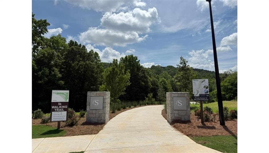 5 bedroom, 5 bathroom, 3,325 sq ft single family residence for sale at 5265 Blue Roan Court, Cumming, GA 30040 — photo 4