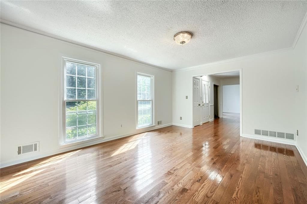 4 bedroom, 4 bathroom, 2,706 sq ft single family residence for sale at 1349 Murdock Road, Marietta, GA 30062 — photo 5