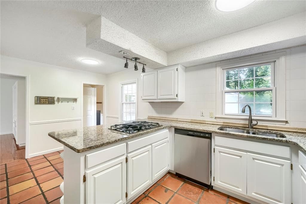 4 bedroom, 4 bathroom, 2,706 sq ft single family residence for sale at 1349 Murdock Road, Marietta, GA 30062 — photo 10
