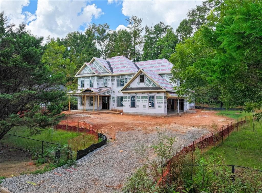 6 bedroom, 6 bathroom, 4,296 sq ft single family residence for sale at 12220 Spring Place Lane, Alpharetta, GA 30004 — photo 4