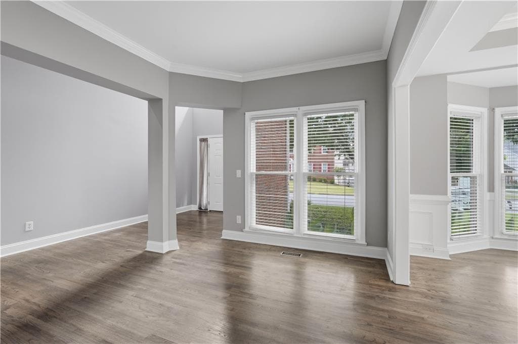 6 bedroom, 4 bathroom, 3,117 sq ft single family residence for sale at 160 Treadstone Overlook, Suwanee, GA 30024 — photo 6