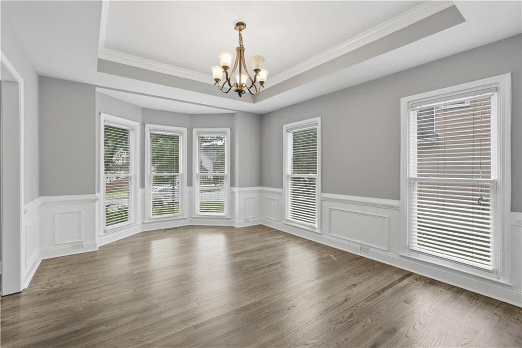 6 bedroom, 4 bathroom, 3,117 sq ft single family residence for sale at 160 Treadstone Overlook, Suwanee, GA 30024 — photo 7