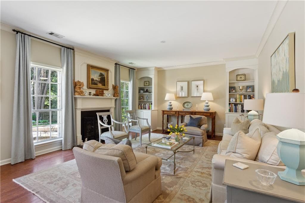 4 bedroom, 3 bathroom, 2,412 sq ft single family residence for sale at 4545 Chelton Court, Smyrna, GA 30080 — photo 5