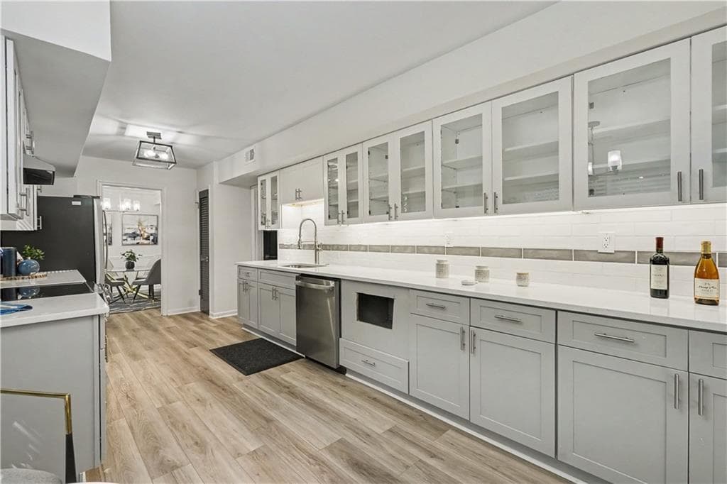 4 bedroom, 3 bathroom, 2,164 sq ft single family residence for sale at 5230 Essex Farms Court, Stone Mountain, GA 30088 — photo 8