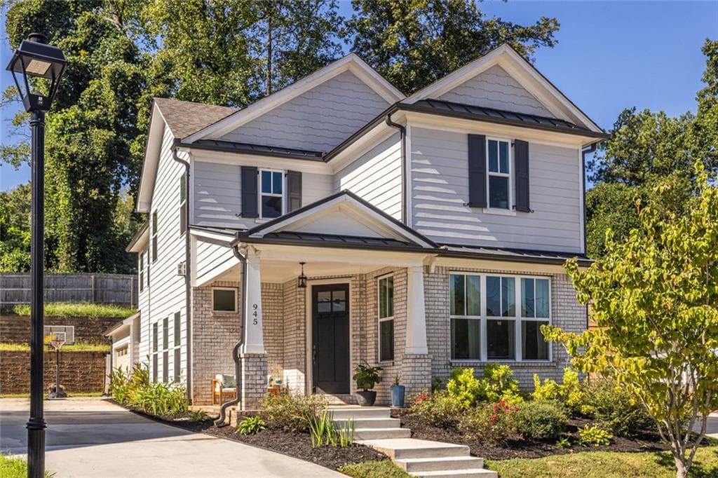 3 bedroom, 3 bathroom, 2,246 sq ft single family residence for sale at 945 Rittenhouse Way, Atlanta, GA 30316 — photo 1 of 60