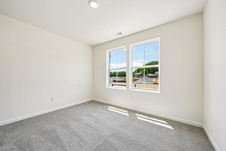 3 bedroom, 2 bathroom, 1,416 sq ft single family residence under contract at 255 Woodlake Landing, Hartwell, GA 30643 — photo 6