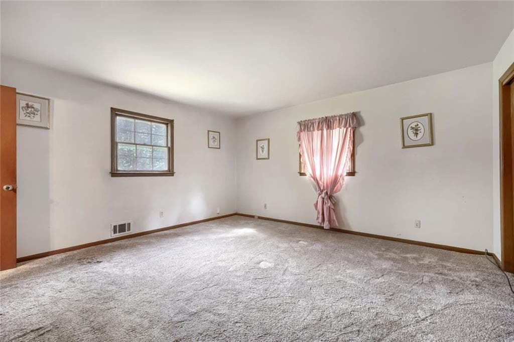 3 bedroom, 2 bathroom, 1,413 sq ft single family residence for sale at 3435 Spring Valley Boulevard, College Park, GA 30349 — photo 9