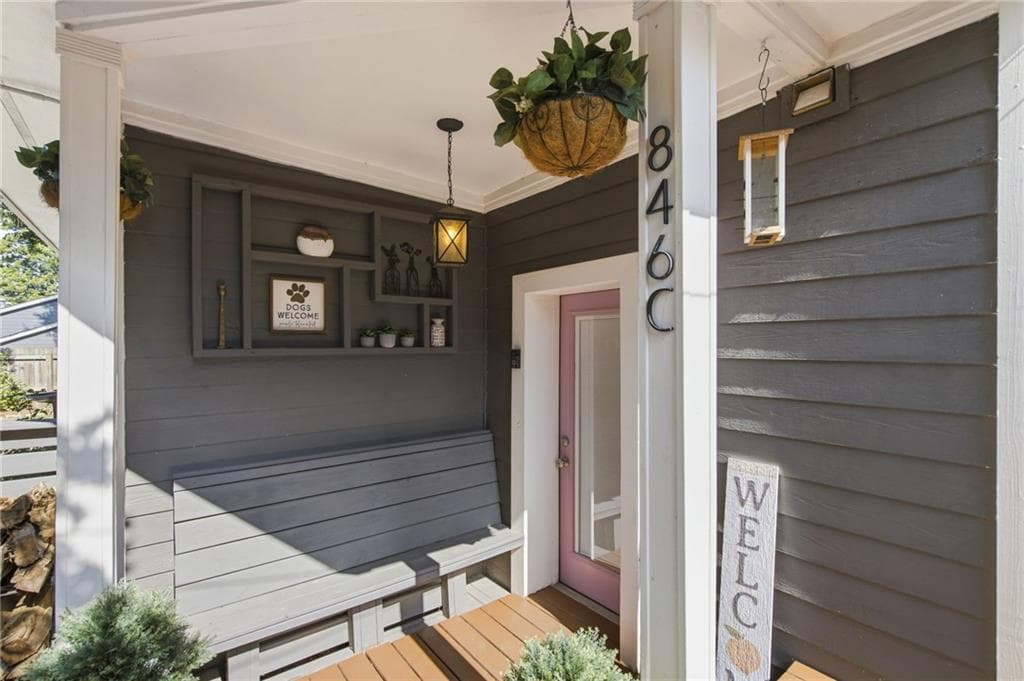2 bedroom, 2 bathroom, 1,305 sq ft single family residence under contract at 846 Saint Charles Avenue C, Atlanta, GA 30306 — photo 3