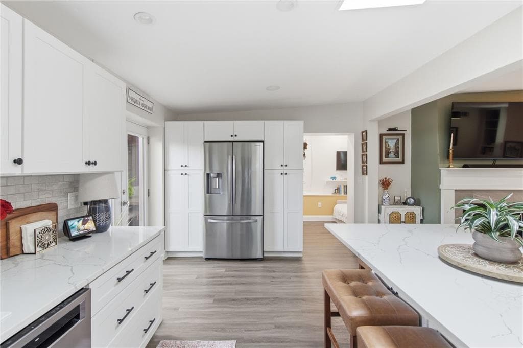 2 bedroom, 2 bathroom, 1,305 sq ft single family residence under contract at 846 Saint Charles Avenue C, Atlanta, GA 30306 — photo 9