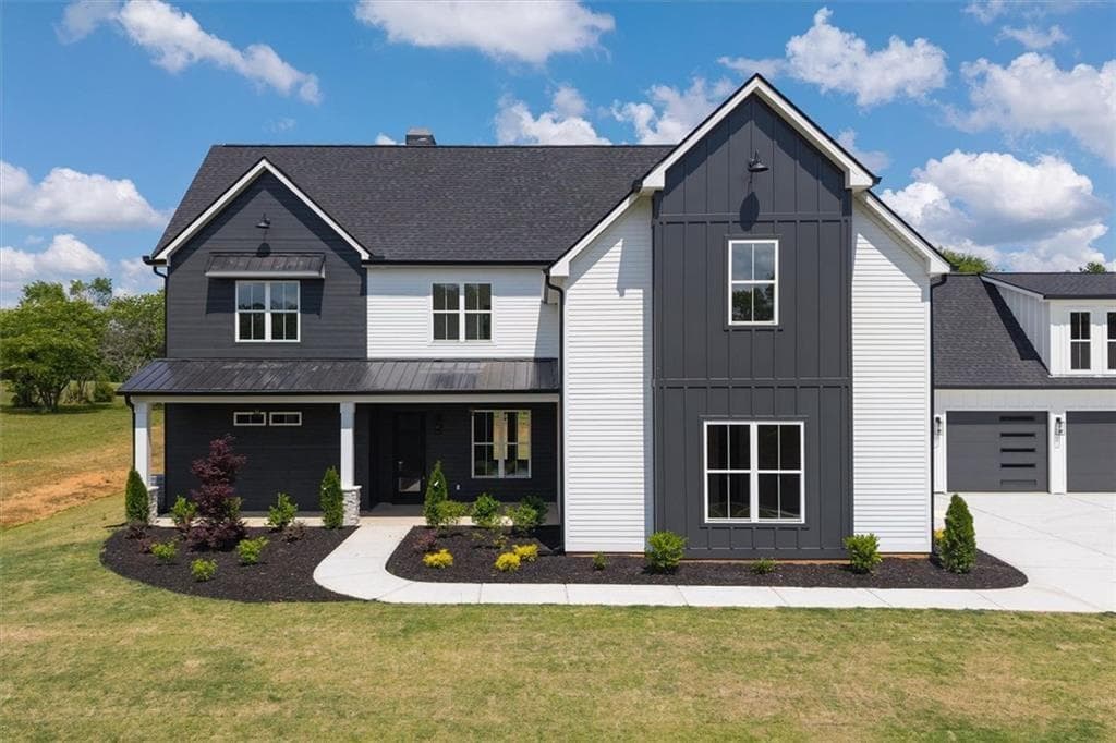 6 bedroom, 6 bathroom, 4,500 sq ft single family residence for sale at 1250 HAYS MILL Road, Carrollton, GA 30117 — photo 2