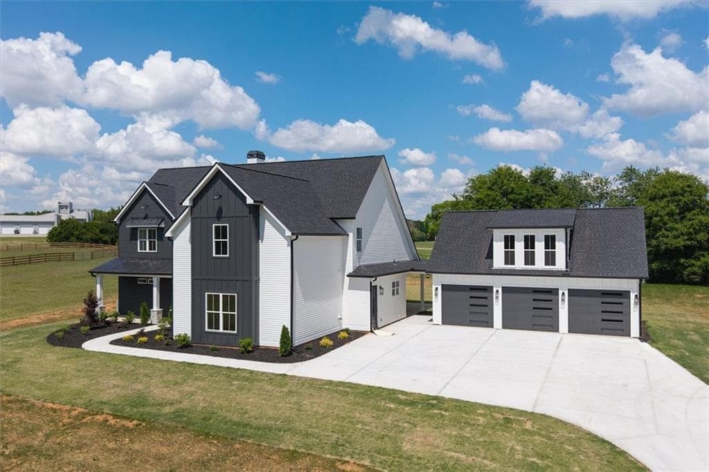 6 bedroom, 6 bathroom, 4,500 sq ft single family residence for sale at 1250 HAYS MILL Road, Carrollton, GA 30117 — photo 6