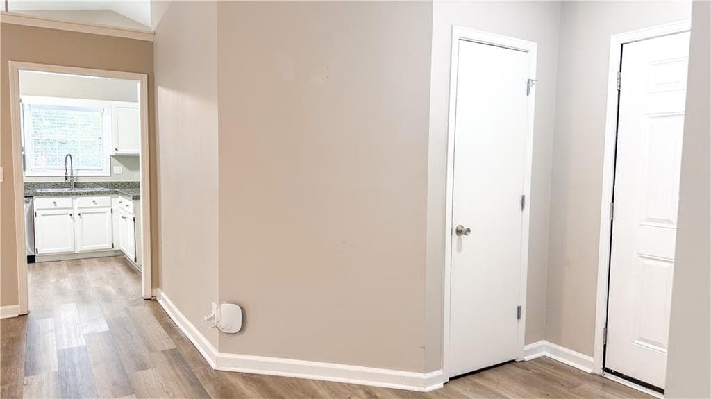 3 bedroom, 2 bathroom, 1,760 sq ft single family residence under contract at 1320 Opal Circle, Lawrenceville, GA 30043 — photo 3