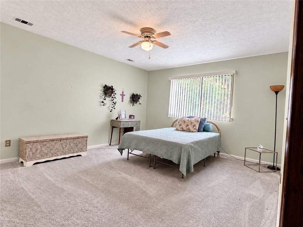 3 bedroom, 2 bathroom, 1,568 sq ft single family residence for sale at 1166 Lakeridge Court, Grayson, GA 30017 — photo 6