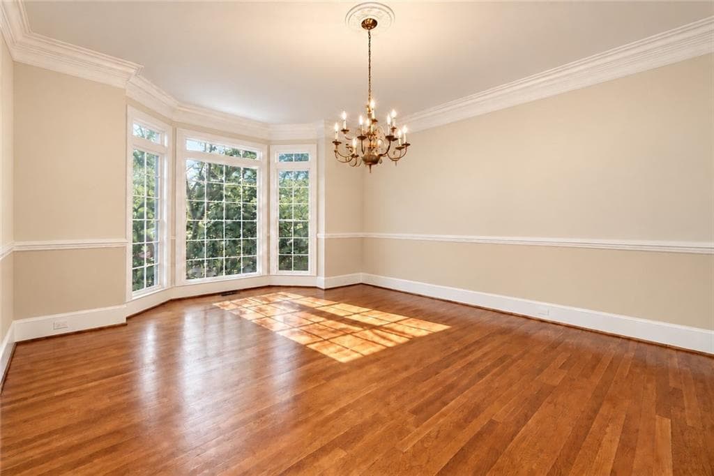 5 bedroom, 5 bathroom, 6,250 sq ft single family residence for sale at 350 Waters Bend, Johns Creek, GA 30022 — photo 6