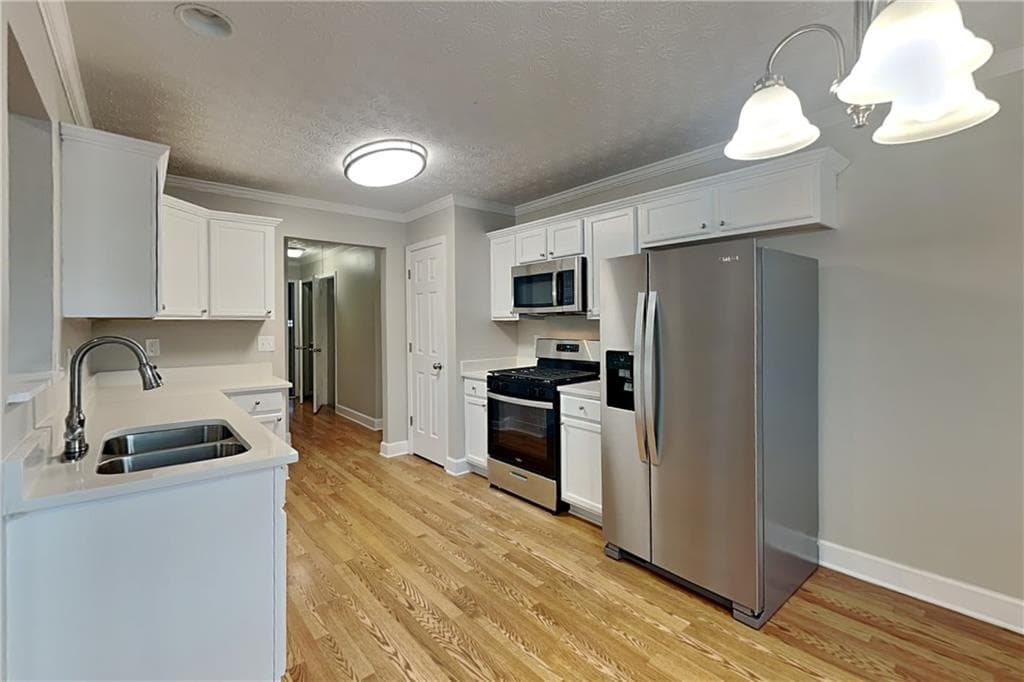 4 bedroom, 3 bathroom, 1,917 sq ft single family residence for rent at 3539 Friendship Farm Drive, Buford, GA 30519 for $2,425 a month — photo 4