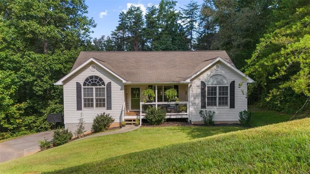 3 bedroom, 2 bathroom, 1,400 sq ft home for sale at 272 Cedar Springs Lane, Dahlonega, GA