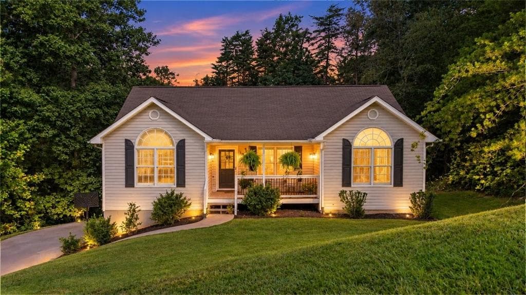 3 bedroom, 2 bathroom, 1,400 sq ft single family residence for sale at 272 Cedar Springs Lane, Dahlonega, GA 30533 — photo 2