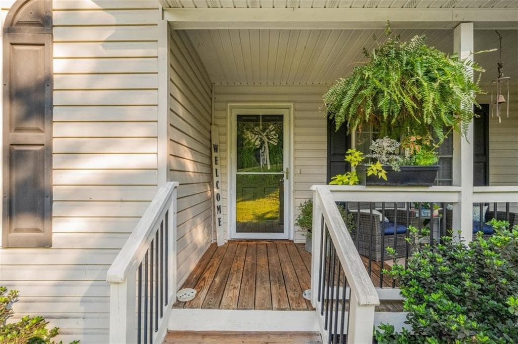 3 bedroom, 2 bathroom, 1,400 sq ft single family residence for sale at 272 Cedar Springs Lane, Dahlonega, GA 30533 — photo 9