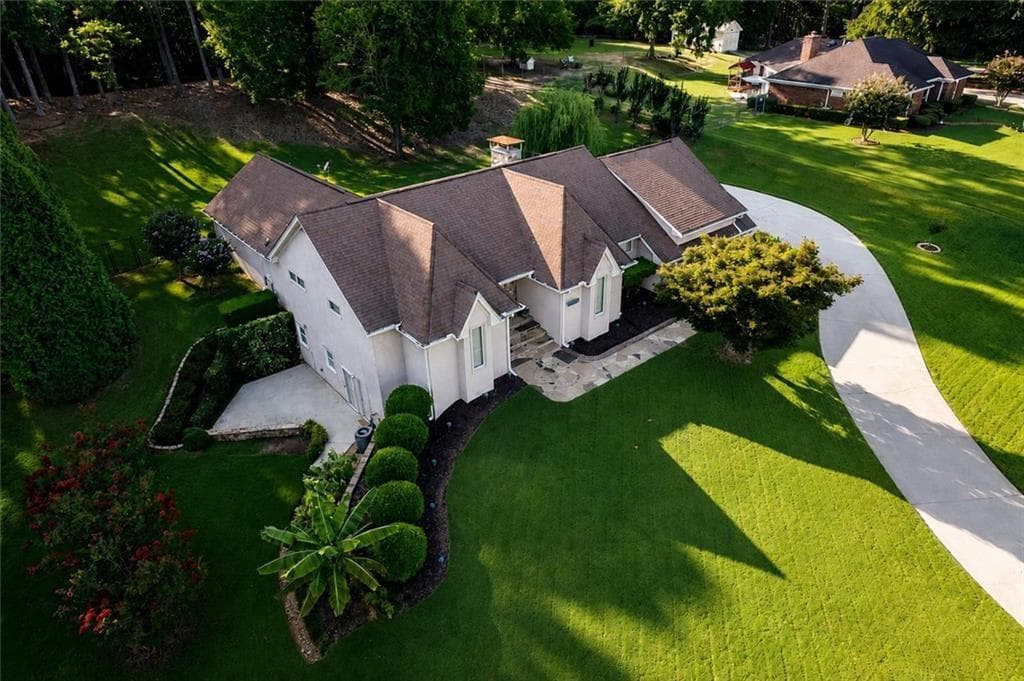 5 bedroom, 3 bathroom, 4,154 sq ft single family residence for sale at 1321 N Brandy Shoals, Conyers, GA 30013