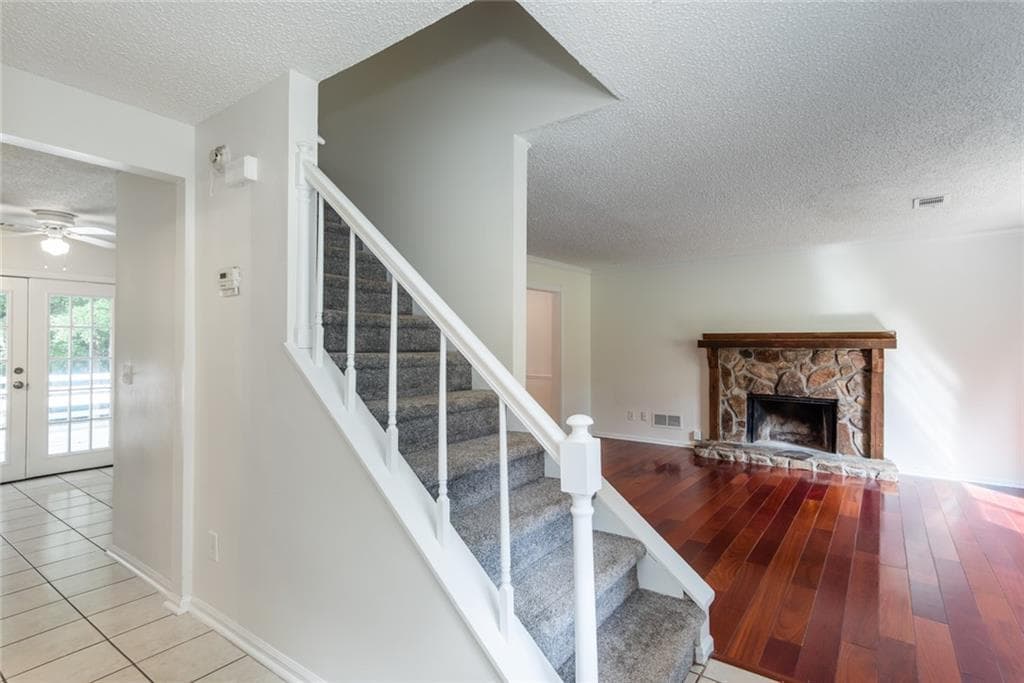 3 bedroom, 3 bathroom, 1,552 sq ft single family residence for sale at 2472 Landington Way, Duluth, GA 30096 — photo 5
