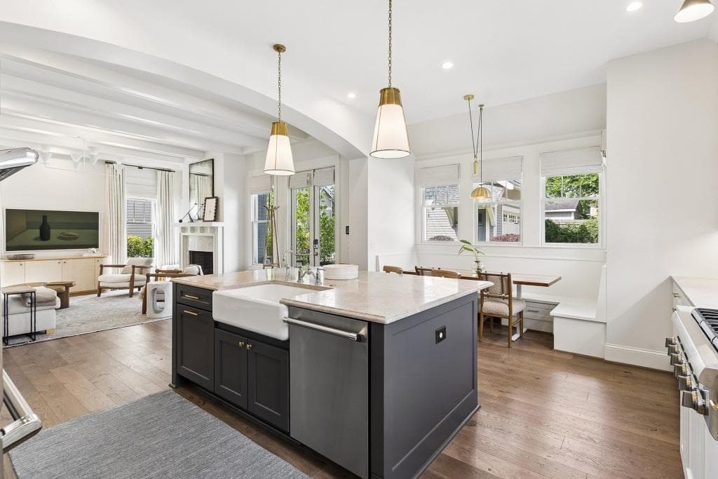 5 bedroom, 5 bathroom, 3,825 sq ft single family residence for sale at 204 Haralson Lane, Atlanta, GA 30307 — photo 10