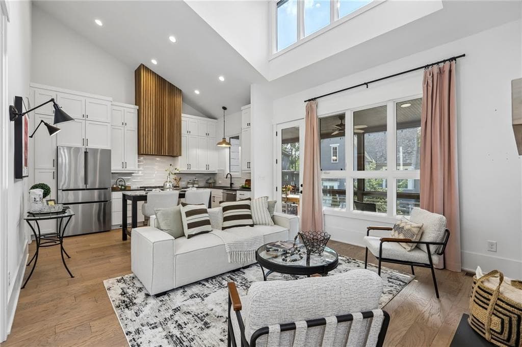 2 bedroom, 2 bathroom, 1,328 sq ft townhouse for sale at 10858 Serenbe Lane, Chattahoochee Hills, GA 30268 — photo 2