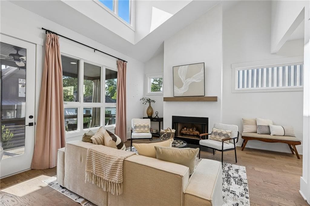 2 bedroom, 2 bathroom, 1,328 sq ft townhouse for sale at 10858 Serenbe Lane, Chattahoochee Hills, GA 30268 — photo 3