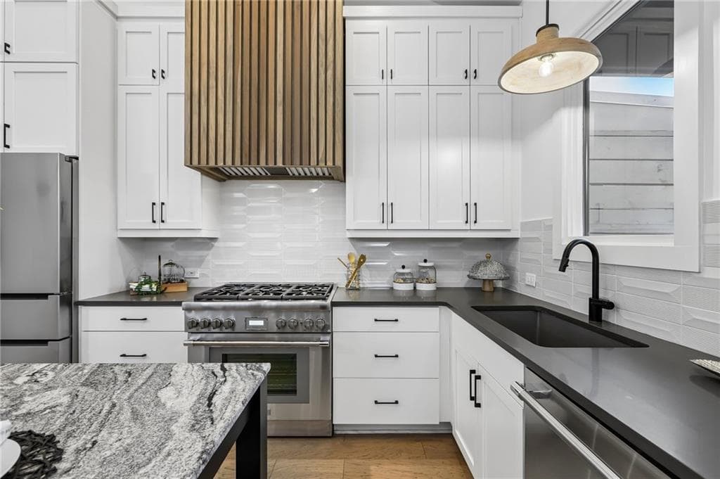 2 bedroom, 2 bathroom, 1,328 sq ft townhouse for sale at 10858 Serenbe Lane, Chattahoochee Hills, GA 30268 — photo 9