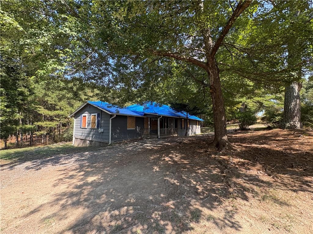 3 bedroom, 2 bathroom, 1,860 sq ft single family residence for sale at 363 Potts Road, Kingston, GA 30145