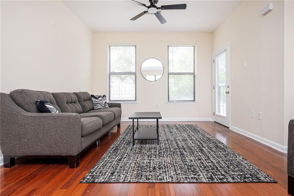 2 bedroom, 2 bathroom, 1,309 sq ft condominium for sale at 898 Oak Street 2001, Atlanta, GA 30310 — photo 7