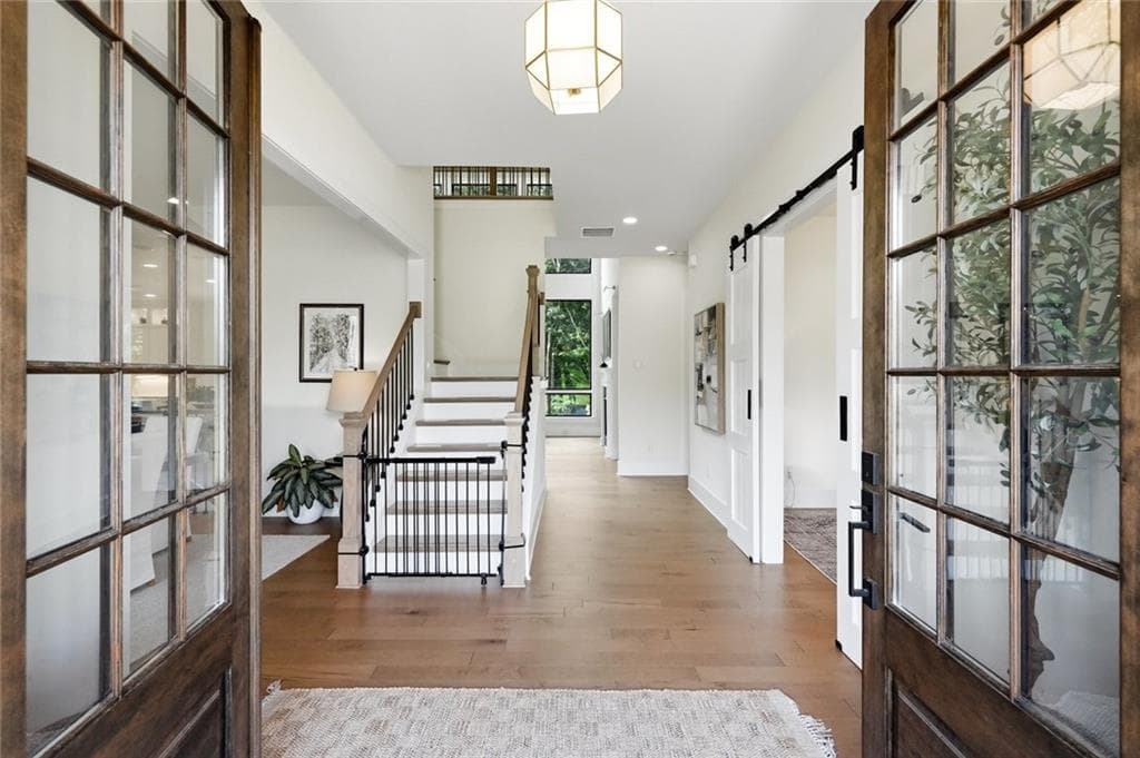 6 bedroom, 5 bathroom, 5,067 sq ft single family residence for sale at 13390 Bishops Court, Roswell, GA 30075 — photo 2