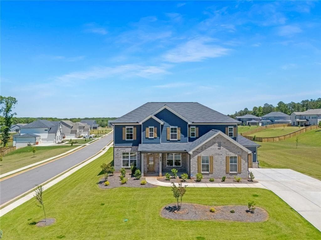 5 bedroom, 4 bathroom, 3,403 sq ft single family residence for rent at 249 Arwen Drive, Mcdonough, GA 30252 for $4,000 a month — photo 2