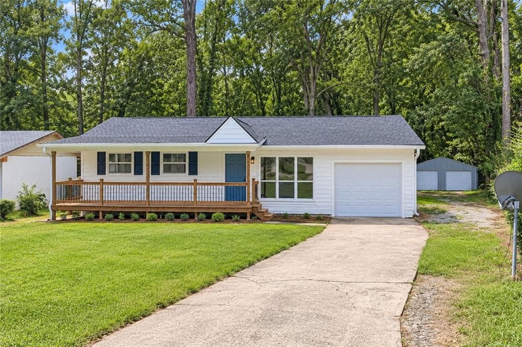 4 bedroom, 3 bathroom, 1,917 sq ft single family residence for sale at 1464 Willow Drive, Riverdale, GA 30296