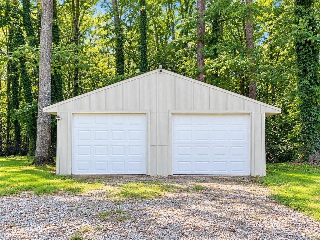 4 bedroom, 3 bathroom, 1,917 sq ft single family residence for sale at 1464 Willow Drive, Riverdale, GA 30296 — photo 9