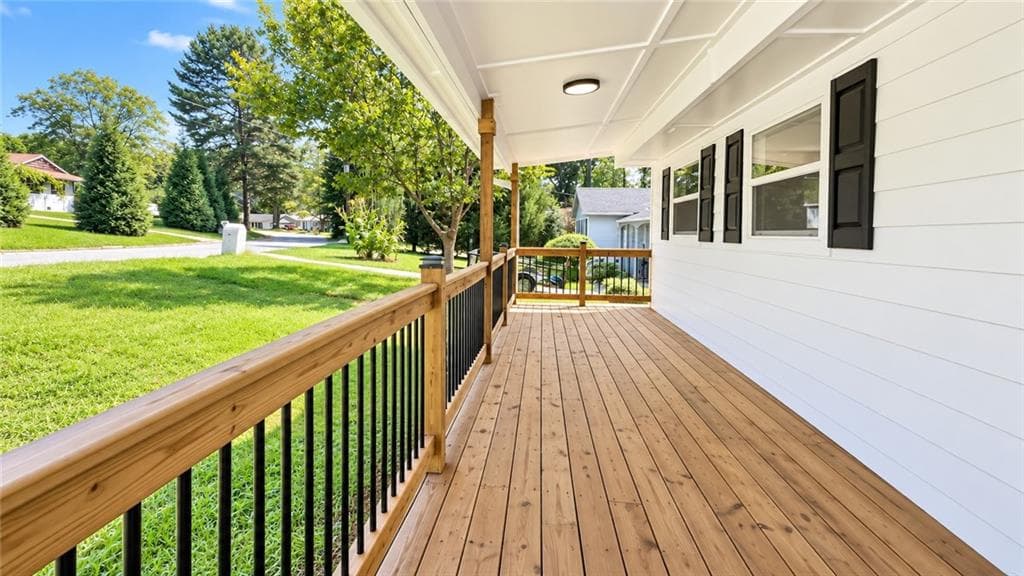 4 bedroom, 3 bathroom, 1,917 sq ft single family residence for sale at 1464 Willow Drive, Riverdale, GA 30296 — photo 6