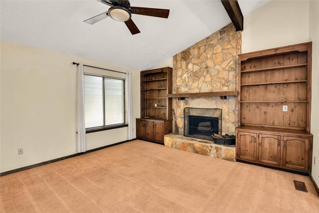 3 bedroom, 2 bathroom, 2,224 sq ft single family residence for sale at 6565 Oakwood Drive, Douglasville, GA 30135 — photo 5