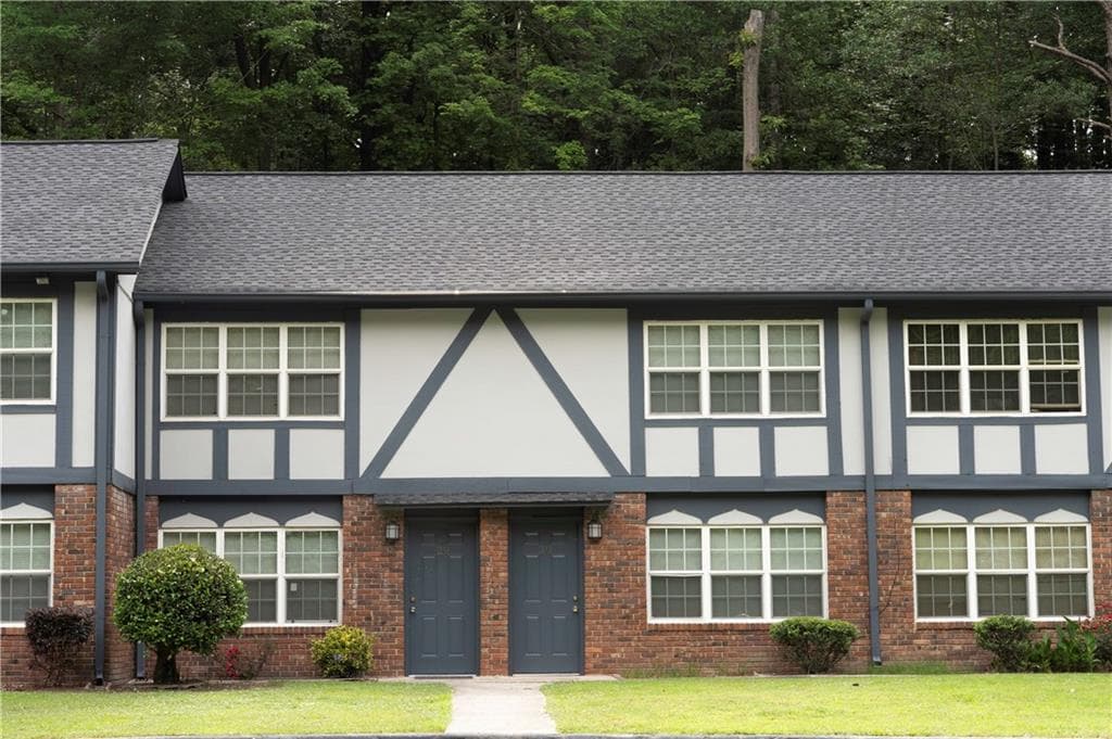 2 bedroom, 2 bathroom, 1,100 sq ft townhouse for rent at 1514 Northwest Drive, Atlanta, GA 30318 for $1,295 a month
