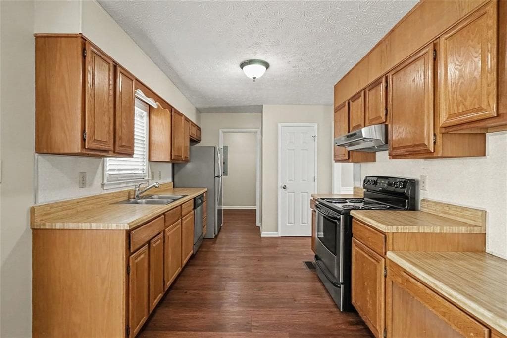 3 bedroom, 3 bathroom, 1,610 sq ft single family residence for sale at 1160 Golfview Terrace, Monroe, GA 30655 — photo 9