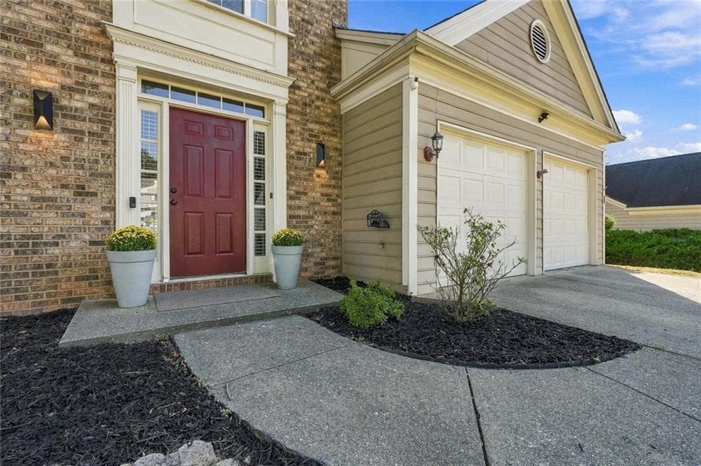 4 bedroom, 3 bathroom, 2,160 sq ft single family residence for sale at 3435 Lakeheath Drive, Cumming, GA 30041 — photo 3