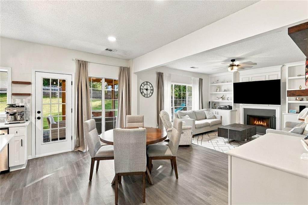 4 bedroom, 3 bathroom, 2,160 sq ft single family residence for sale at 3435 Lakeheath Drive, Cumming, GA 30041 — photo 9