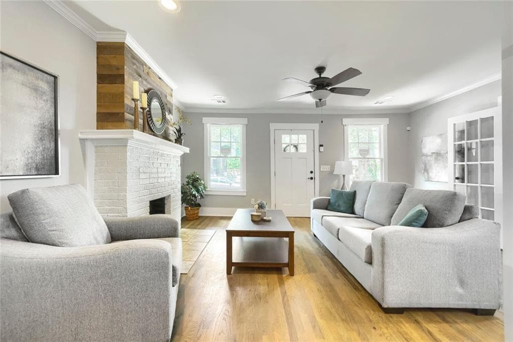 3 bedroom, 2 bathroom, 1,367 sq ft single family residence for sale at 654 Gillette Avenue, Atlanta, GA 30310 — photo 5