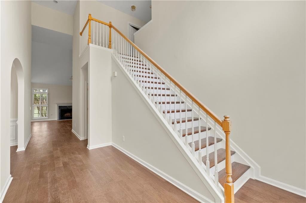 4 bedroom, 3 bathroom, 2,505 sq ft single family residence for rent at 1124 Sadlers Way, Marietta, GA 30068 for $3,200 a month — photo 2