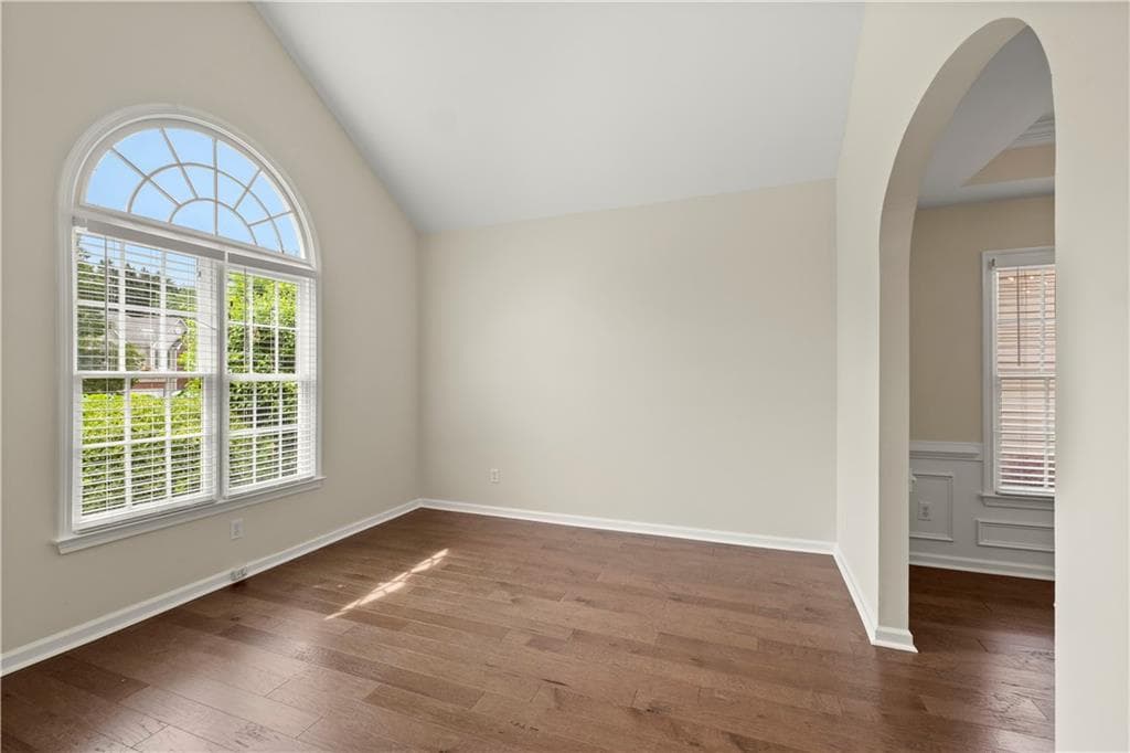 4 bedroom, 3 bathroom, 2,505 sq ft single family residence for rent at 1124 Sadlers Way, Marietta, GA 30068 for $3,200 a month — photo 5