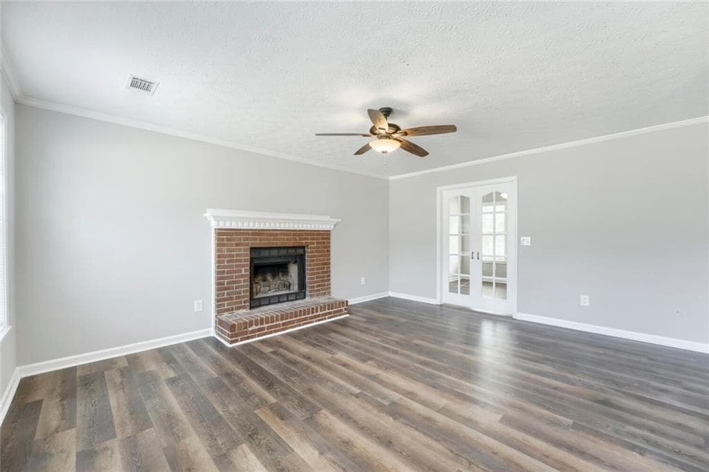 3 bedroom, 3 bathroom, 2,453 sq ft single family residence for sale at 1410 Willow Bend Drive, Snellville, GA 30078 — photo 6