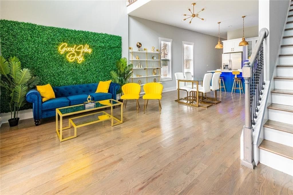 3 bedroom, 3 bathroom, 2,070 sq ft single family residence for sale at 975 Welch Street, Atlanta, GA 30310 — photo 2