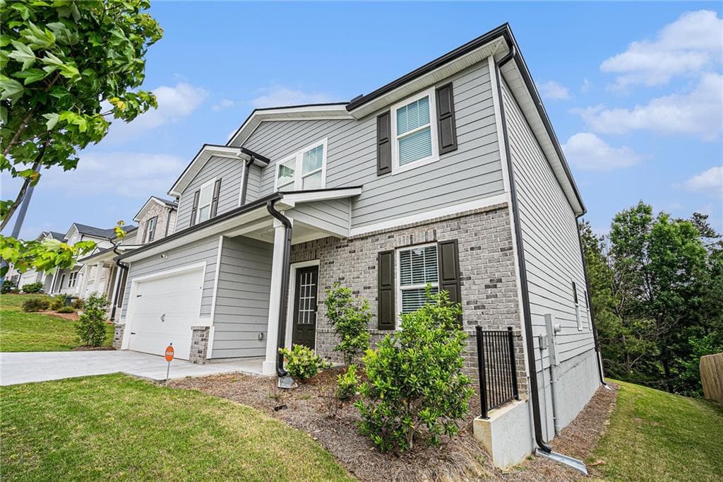 4 bedroom, 3 bathroom, 2,345 sq ft single family residence for rent at 279 Persian Ivy Way, Dallas, GA 30132 for $2,250 a month — photo 2