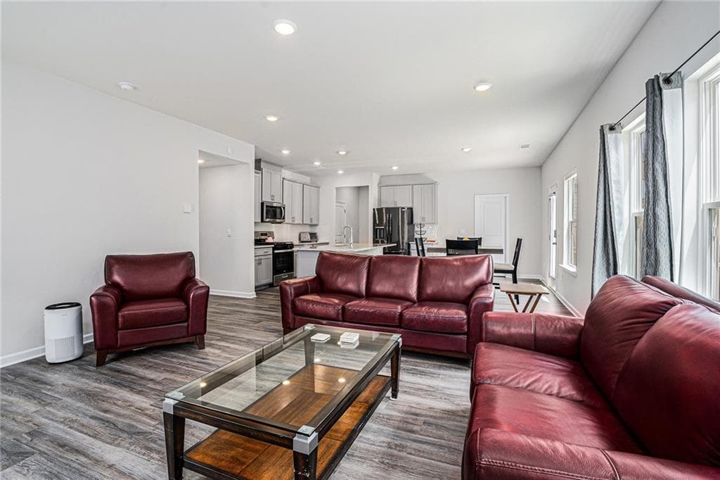 4 bedroom, 3 bathroom, 2,345 sq ft single family residence for rent at 279 Persian Ivy Way, Dallas, GA 30132 for $2,250 a month — photo 5