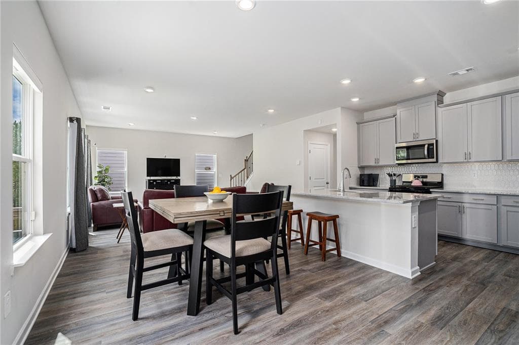 4 bedroom, 3 bathroom, 2,345 sq ft single family residence for rent at 279 Persian Ivy Way, Dallas, GA 30132 for $2,250 a month — photo 9